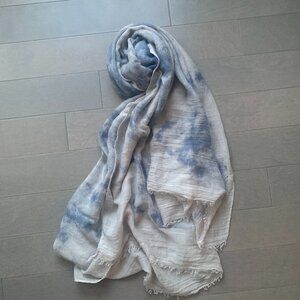 Two-Tone Lightweight Fringe Scarf